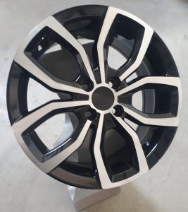 REPLICA STYLE RENAULT 256 BLACK GLOSS DIAMOND CUT